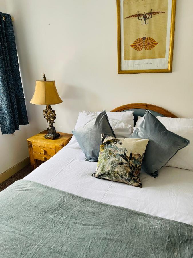 Appartement Alexander House à Corsham Extérieur photo